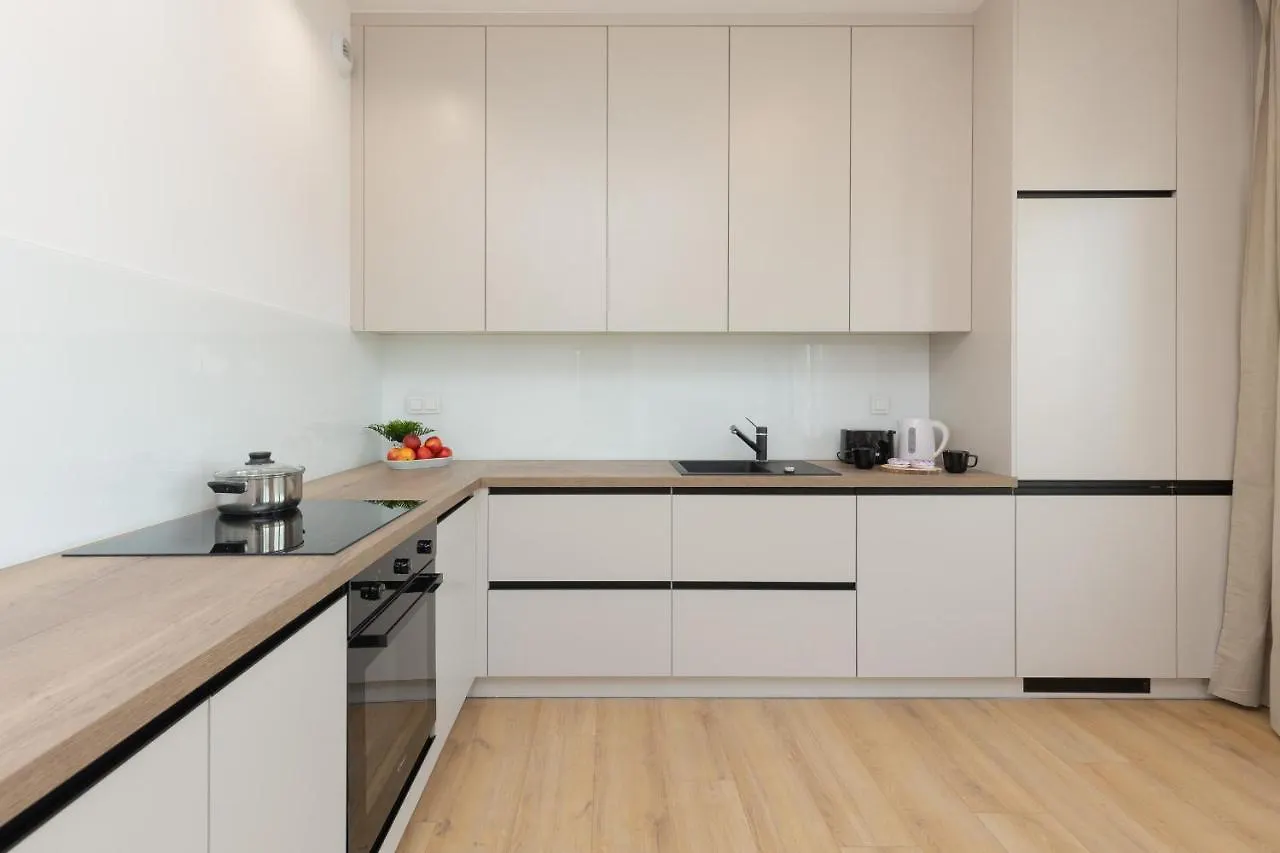 Optykow Spacious & Cosy Apartment With Parking By Noclegi Renters Warszawa