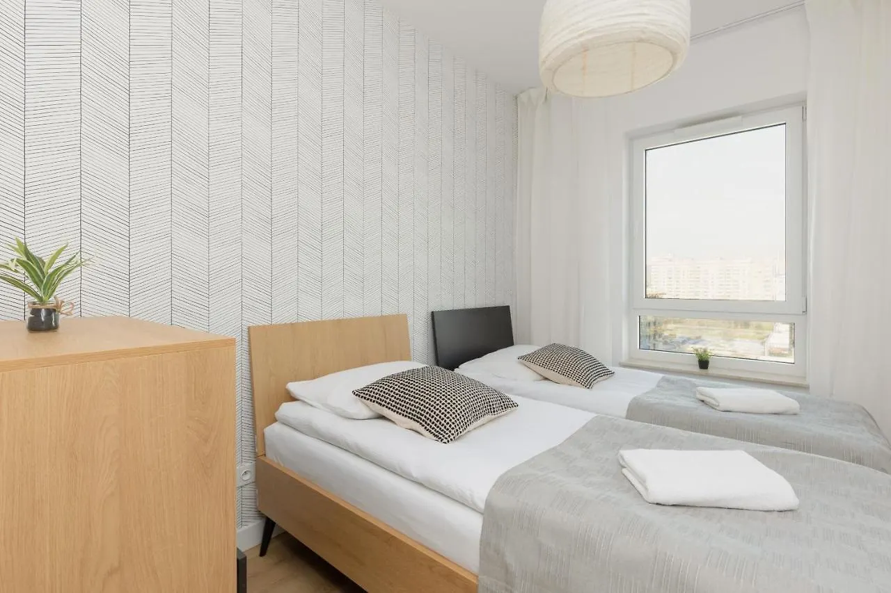 Optykow Spacious & Cosy Apartment With Parking By Noclegi Renters Warsaw 0*,