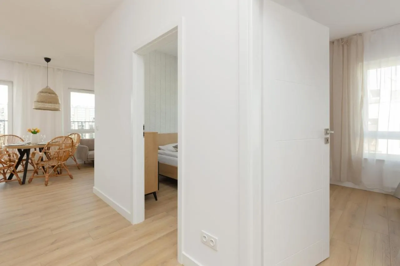 Optykow Spacious & Cosy Apartment With Parking By Noclegi Renters Warsaw 0*,  Poland