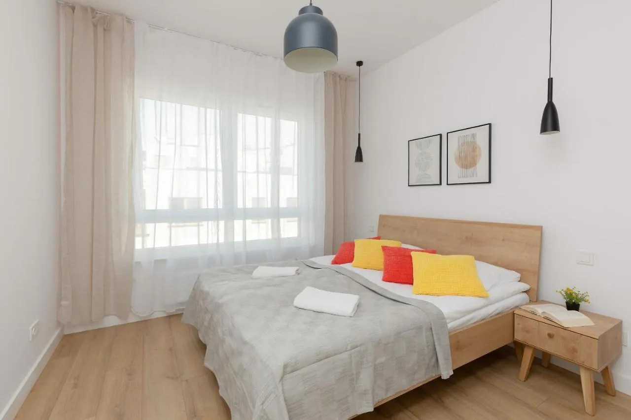 Optykow Spacious & Cosy Apartment With Parking By Noclegi Renters Warsaw
