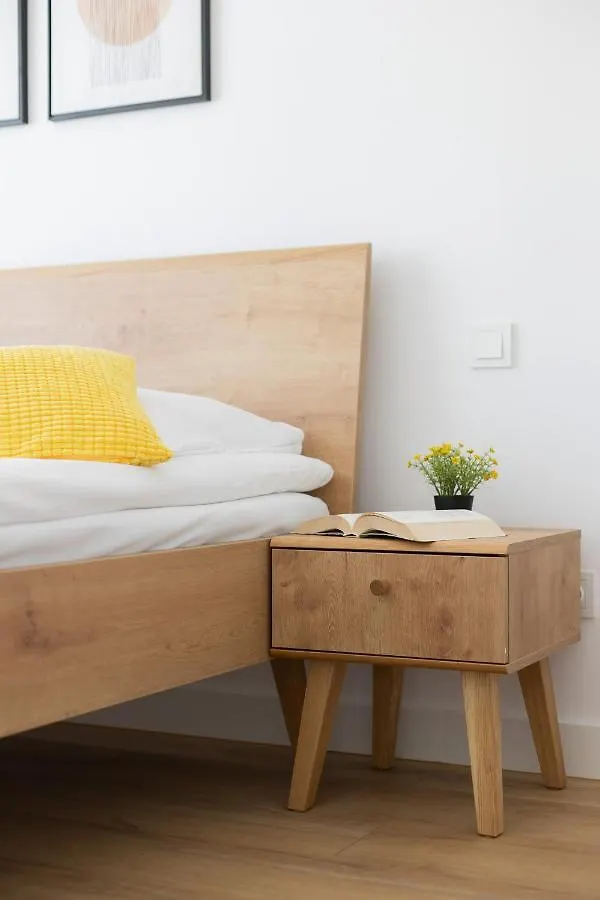 Optykow Spacious & Cosy Apartment With Parking By Noclegi Renters Варшава